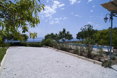 Romantic seafront villa with pool for 6 persons in Split