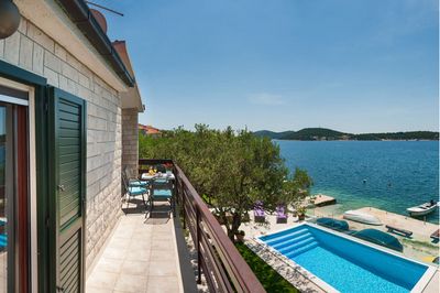 Adorable Beachfront Villa with Pool and Beautiful Garden with Barbecue near Rogoznica