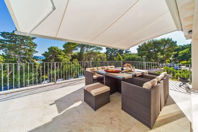 Spacious Sea View 5 bedroom Luxury Villa near Dubrovnik