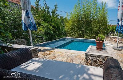 Sutivan Holiday Home With Pool, Island Brac