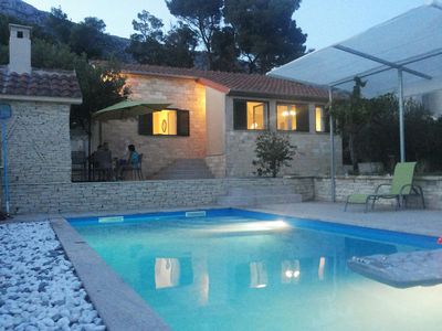 Romantic Holiday House with Pool in Kastel Sucurac near Split