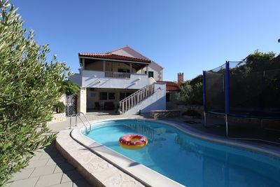 Island Brac Large Holiday House with Pool and Facilities for Children