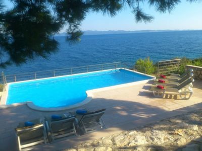 Luxury Stone Villa with Pool, Private Beach, and Own Helipad Peljesac Peninsula 