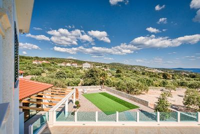 Gorgeous Villa with Large Yard & Heated Pool and Amazing Sea Views in Riviera Rogoznica