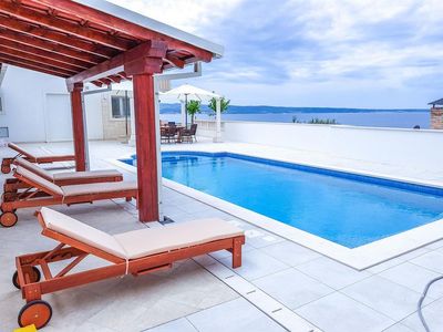 Amazing Seafront Villa with Pool in Split Region