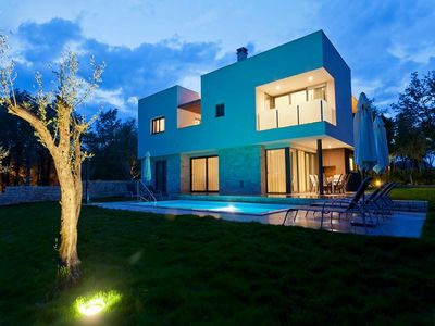 Umag luxury villa with pool 5