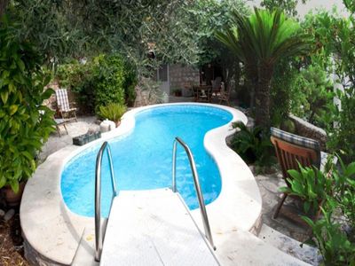 Charming villa with pool Nemira 9