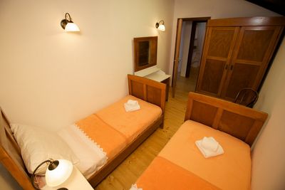 Sensational villa with pool in Milna