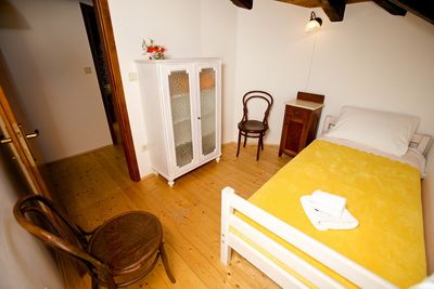 Sensational villa with pool in Milna