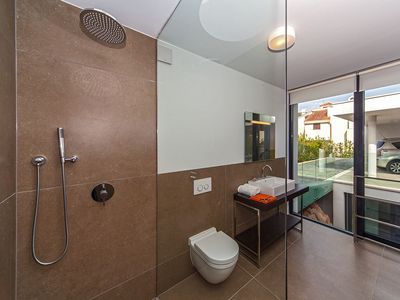 Fascinanting villa near sea in Primosten