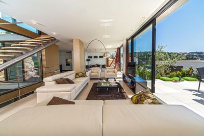 Fascinanting villa near sea in Primosten