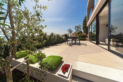 Fascinanting villa near sea in Primosten