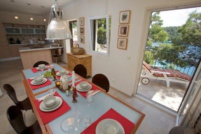 Luxury beachfront villa for 6 persons on the island of Brac