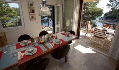 Luxury beachfront villa for 6 persons on the island of Brac