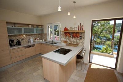 Luxury beachfront villa for 6 persons on the island of Brac
