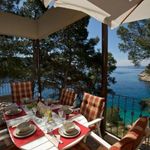 Luxury beachfront villa for 6 persons on the island of Brac