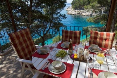 Luxury beachfront villa for 6 persons on the island of Brac