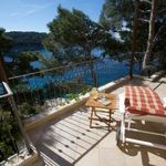 Luxury beachfront villa for 6 persons on the island of Brac