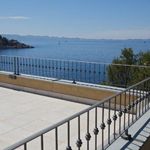 Luxury beachfront villa for 6 persons on the island of Brac