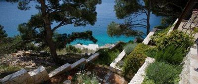 Luxury beachfront villa for 6 persons on the island of Brac