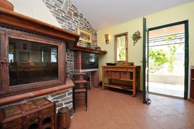 Attractive Holiday House with Pool in Kastel Gomilica near Split
