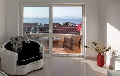 Beautiful 6 person penthouse apartment with pool in Sutivan 