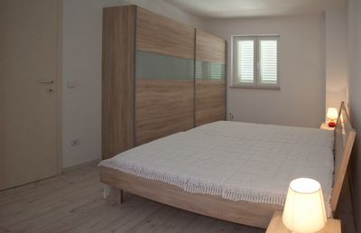 Beautiful 6 person penthouse apartment with pool in Sutivan 