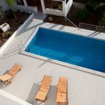 Beautiful 6 person penthouse apartment with pool in Sutivan 