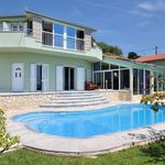 Luxury 6 person villa with pool in Kastel Stari