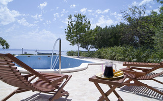 Romantic Seafront Villa with Pool in Split