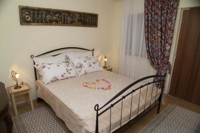 Romantic seafront villa with pool for 6 persons in Split