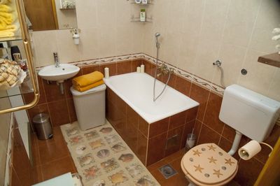 Romantic seafront villa with pool for 6 persons in Split
