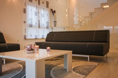 Fascinating villa with pool for 8 persons in Okrug Gornji