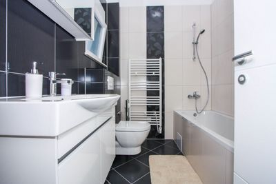 Fascinating villa with pool for 8 persons in Okrug Gornji