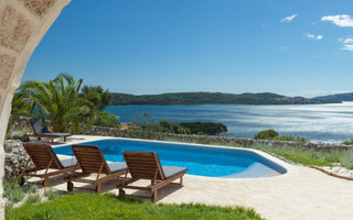 Fascinating Sea View Villa with Swimming Pool 