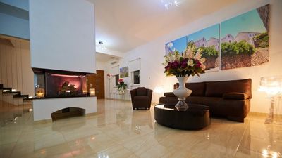 Exclusive Luxury Villa with Pool in Jesenice near Makarska and Split