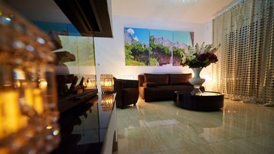 Exclusive Luxury Villa with Pool in Jesenice near Makarska and Split