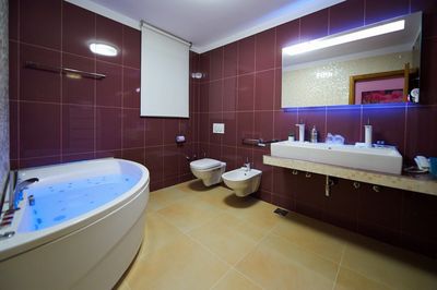Exclusive Luxury Villa with Pool in Jesenice near Makarska and Split