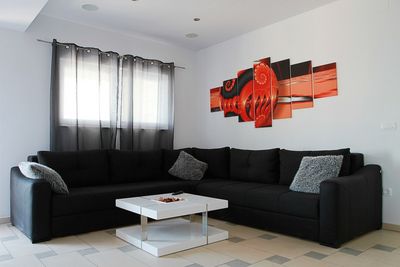 Exclusive beachfront villa with pool for 14 persons in Sreser, Peljesac