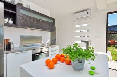 Lovely Decorated 6 Person Villa in Split