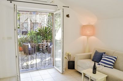 Stylish Villa with Pool in Town Supetar, Island Brac 