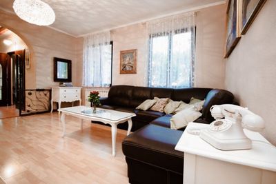 Luxury Villa with Swimming Pool for 6 People in Marina near Trogir