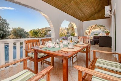 Luxury Villa with Swimming Pool for 6 People in Marina near Trogir
