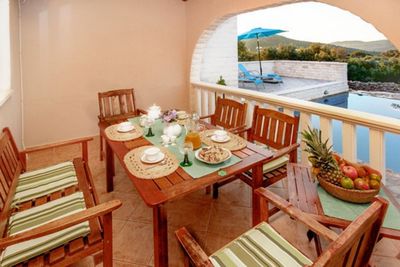 Luxury Villa with Swimming Pool for 6 People in Marina near Trogir