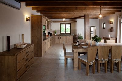 Istrian Luxury Villa with Private Pool, Wellness, and Sport Center near Pula 