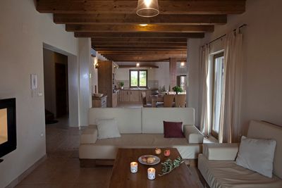 Istrian Luxury Villa with Private Pool, Wellness, and Sport Center near Pula 