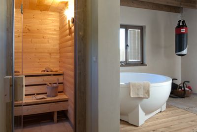 Istrian Luxury Villa with Private Pool, Wellness, and Sport Center near Pula 