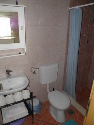 Charming beach house for 10 persons on the island of Hvar