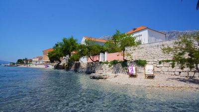 Beachfront Villa with Pool for 9 People in Orebic