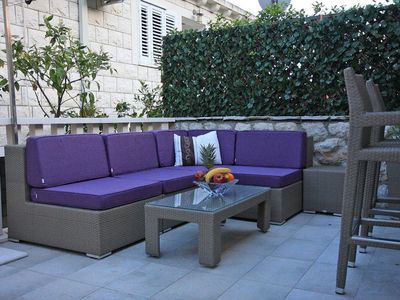 Sea View Stone Villa with Heated Swimming Pool, Jacuzzi, and Summer Kitchen; near Dubrovnik